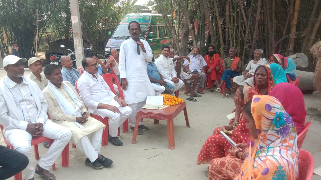 जनता दल यू की ओर से अति पिछड़ा जनसंपर्क यात्रा के तहत कर्पूरी रथ पूरे बिहार में चलाई जा रही है,